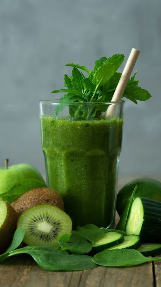 Green smoothie with seeds